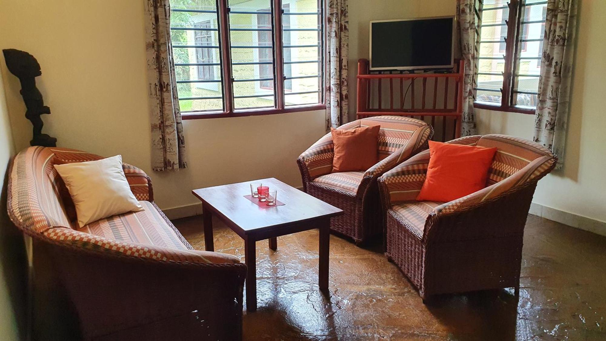 Safina Cottages 디아니 해변 외부 사진